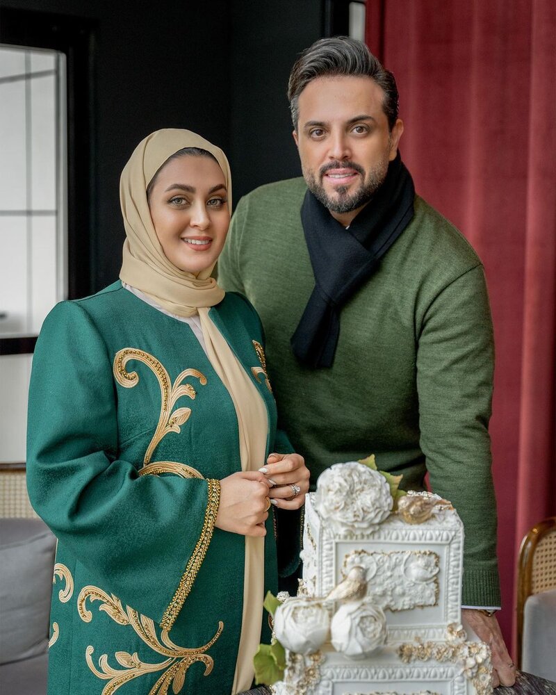 سالگرد ازدواج خاص مجری مشهور تلویزیون و همسرش + عکس