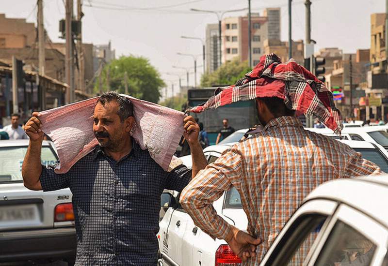 وزارت بهداشت: از ساعات ۱۱ تا ۱۵ در معرض نور خورشید قرار نگیرید