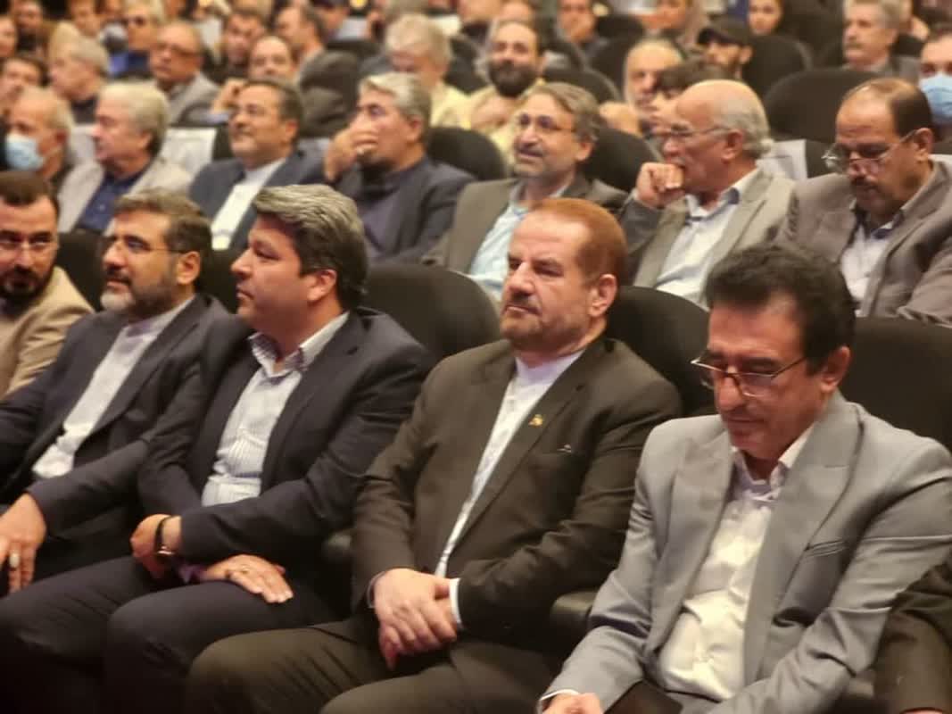 تجلیل از استاندار کهگیلویه و بویراحمد به جهت توسعه زیر ساختهای سینمایی
