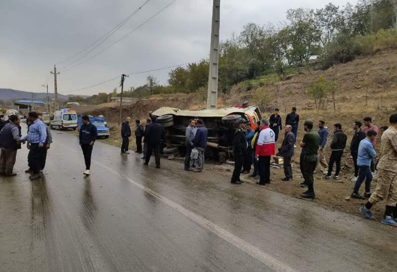 واژگونی مینی‌بوس در عجبشیر با ۱۷ کشته و مصدوم!