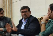 علی خرامین، استاد دانشگاه:  من در کنار خودم هیچ سهامداری نگذاشته‌ام، سهامدار من مردم است / من خودم را اصلح می‌دانم و پای میثاق‌نامه هیچ گروه، جناح و ائتلافی را امضاء نمی‌کنم، فقط با مردم میثاق‌نامه امضا می‌کنم / ما در فاتحه‌خوانی‌ها باهم رقابت می‌کنیم نه در دانشگاه‌ها / قبرستان‌ها اثرش از دانشگاه‌ها بیشتر است