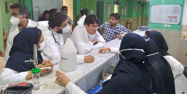 مصدومان حادثه فیروزآباد بیشتر به لحاظ تنفسی آسیب دیدهاند