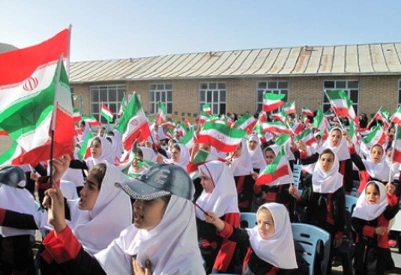 بازگشایی مدارس همراه با زنگ شکوفه‌ها در چرام