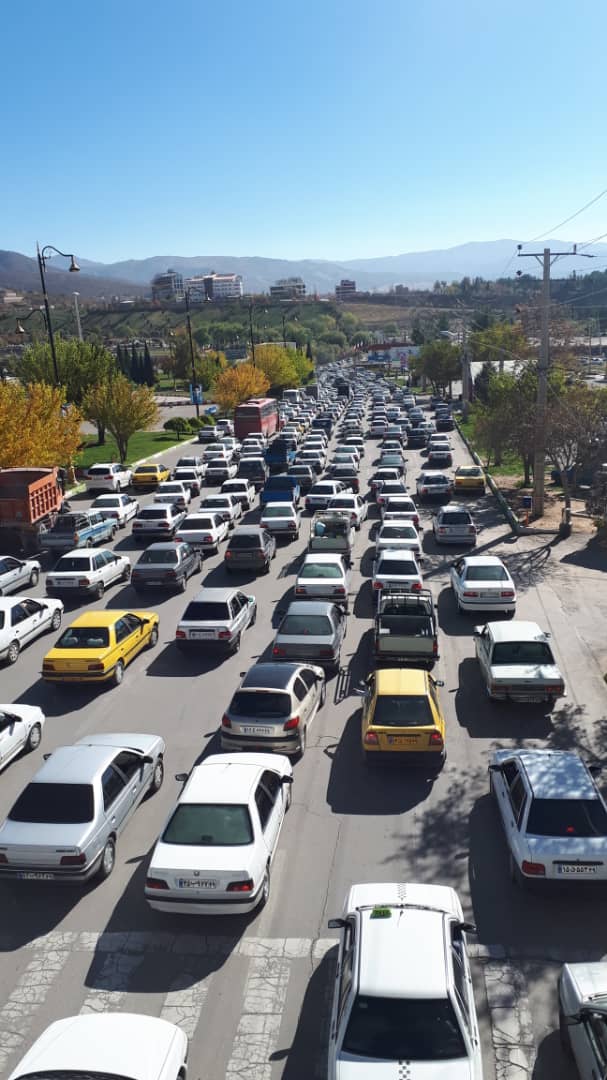 ترافیک سنگین بعد از مسدود شدن پل سوم بشار یاسوج