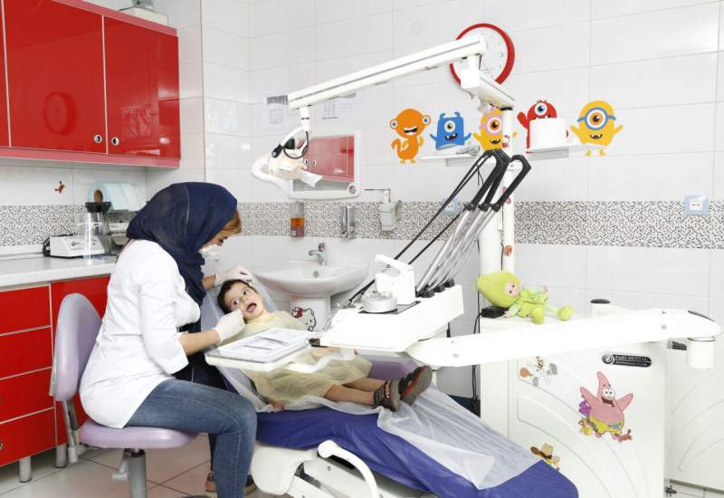 کلینیک دولتی دندانپزشکی گچساران بر سر دو راهی خصوصی و دولتی / سر درگمی مردم