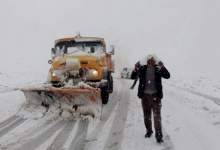 بحران برف در جاده‌های کهگیلویه و بویراحمد / تعطیلی مدارس دنا و بویراحمد / ادارات با 2 ساعت تأخیر شروع می‌شود