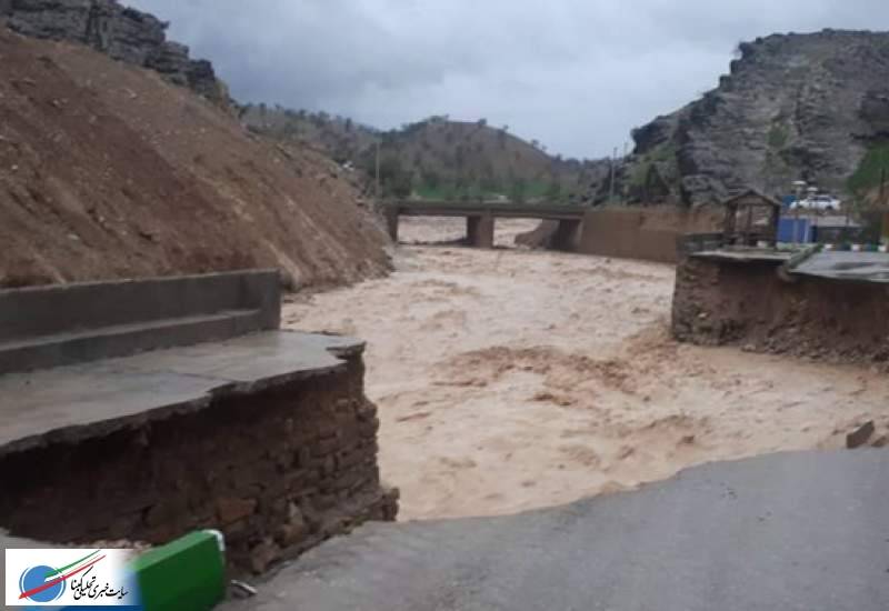 قطع شدن آب بیش از 30 روستا در چاروسا «کهگیلویه»/راه های روستایی که همچنان مسدود است/«آقای استاندار» شخصا به چاروسا بیاید