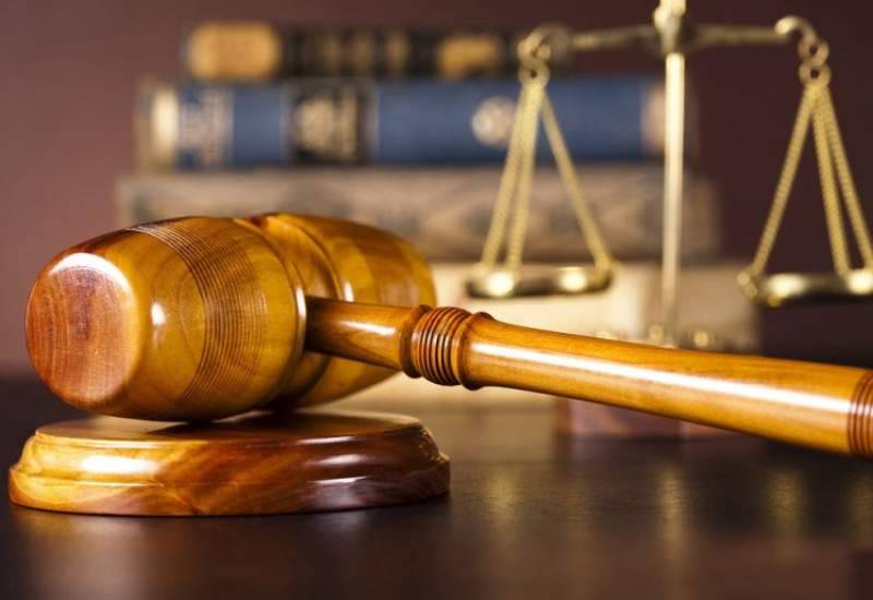 چکش قضا بر انحصار وکلا