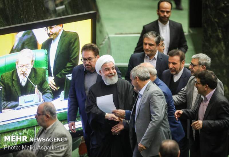 مجلس و دولت دراختیار روحانی/دولتمردان نقشه مجلس یازدهم را می‌کشند