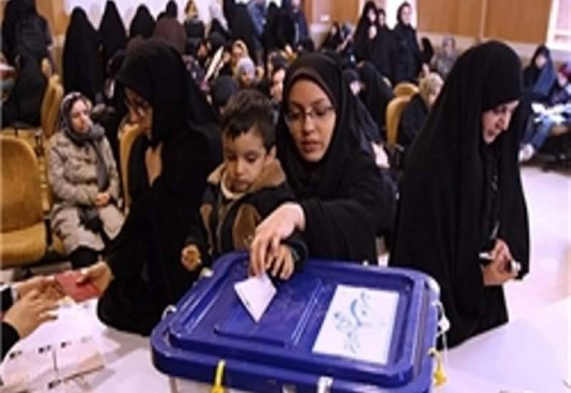 زنان می‌توانند نتایج انتخابات‌ها را تغییر دهند/دست رئیس جمهور را در انتخاب وزیر زن بازبگذارند