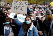 (تصاویر) تظاهرات در فرانسه در اعتراض به سر بریدن یک معلم  <img src="https://cdn.kebnanews.ir/images/picture_icon.png" width="11" height="10" border="0" align="top">