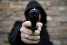 قتل دختر ۱۳ ساله آبادانی با شلیک گلوله مردان غریبه