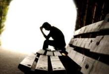 افسردگی در نوجوانان و جوانان خطرناک تر از افسردگی در بزرگسالان است!