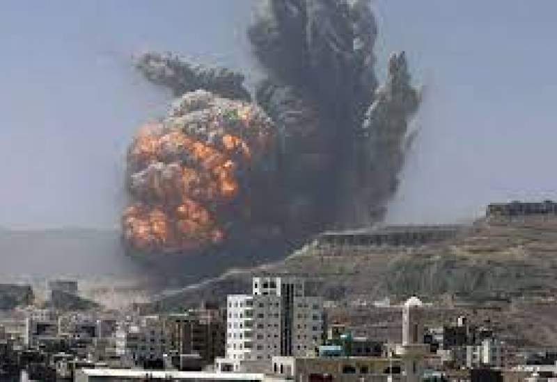 بمباران صنعا توسط جنگنده‌های سعودی/ تصمیم عراق برای لغو روادید اتباع ۳۷ کشور