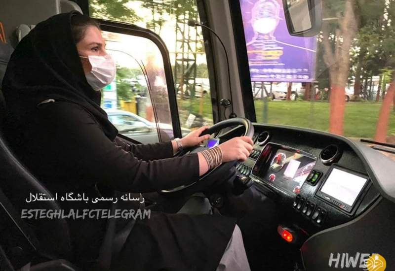 (عکس) استقلال با راننده اتوبوس خانم به شمال رفت