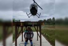 (ویدئو) قویترین مرد روسیه یک هلیکوپتر را بلند کرد!  <img src="https://cdn.kebnanews.ir/images/video_icon.png" width="11" height="10" border="0" align="top">