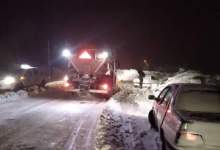 ۸۰ دستگاه خودرو در محور یاسوج_ چرام گرفتار برف شدند