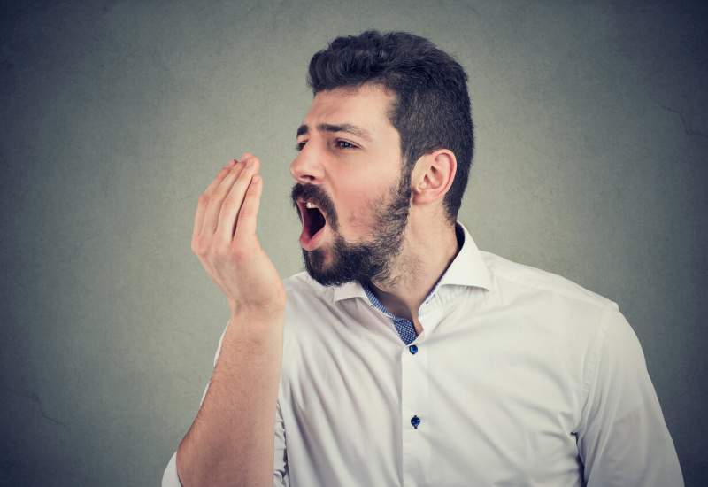 بوی بد دهان؛ علل و راه‌های درمان آن