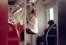 (ویدئو) آویزان شدن یک زن با موهایش در مترو!  <img src="https://cdn.kebnanews.ir/images/video_icon.png" width="11" height="10" border="0" align="top">