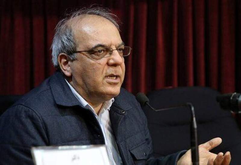 عباس عبدی: چرا تجمع دهه نودی‌ها در شیراز را امنیتی کرده‌اید؟