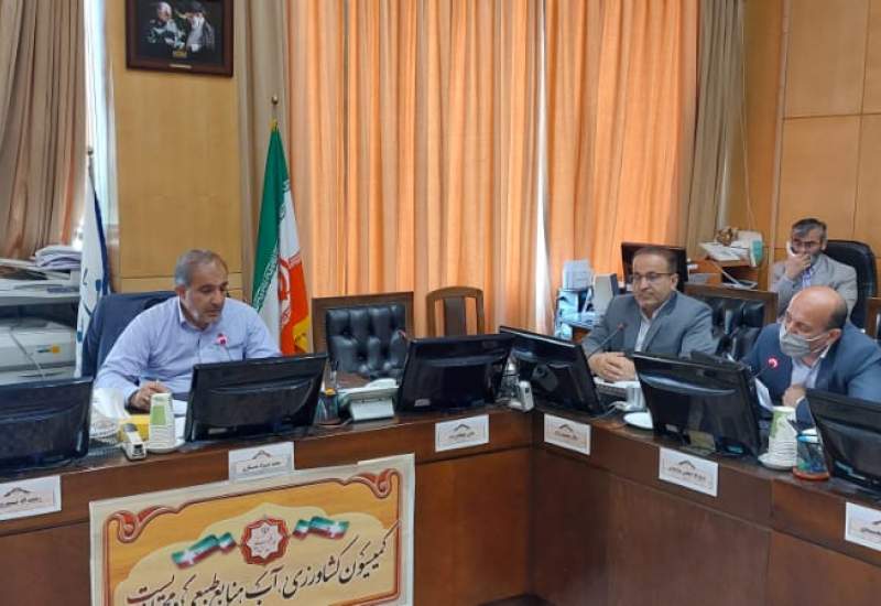 نشست تخصصی مدیر عامل اب منطقه‌ای استان با رئیس کمیسیون اب کشاورزی مجلس