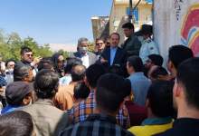 کارگران شهرداری یاسوج تجمع کردند / استاندار عذرخواهی کرد / مقدم حرف‌های تکراری زد