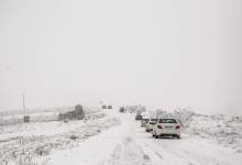 برف و باران در جاده‌های ۲۳ استان کشور / ترافیک پرحجم در ۴ محور و افزایش ترددهای بین‌شهری