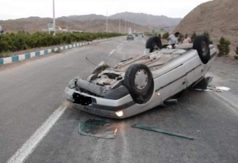واژگونی پژو در جاده سوق و مرگ راننده
