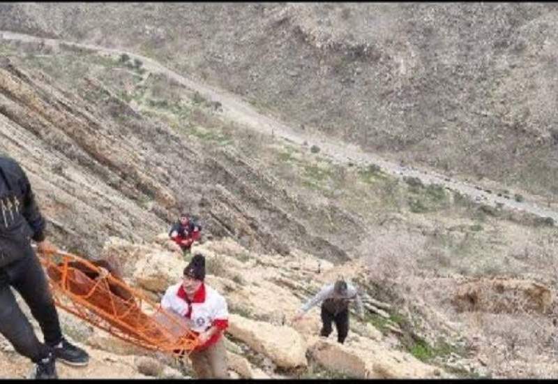 سقوط مرگبار مردی از کوه دیل گچساران