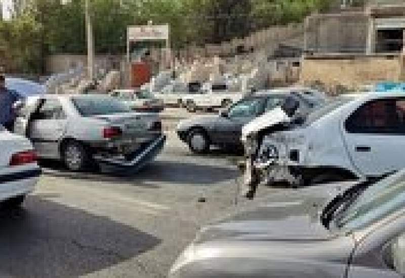 تصادف 12 خودرو در جاده یاسوج-بابامیدان