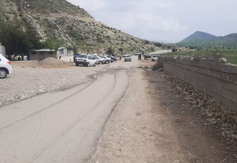 انتقاد عضو شورای روستا به عملکرد راهداری شهرستان کهگیلویه؛ شش سال است جاده را رها کرده‌اند