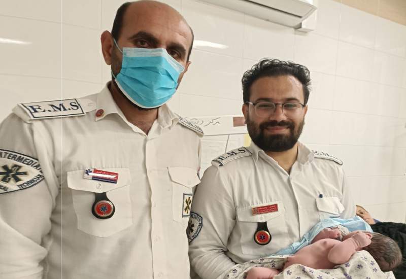 تولد نوزاد در آمبولانس پایگاه اورژانس ۱۱۵ دیشموک + عکس
