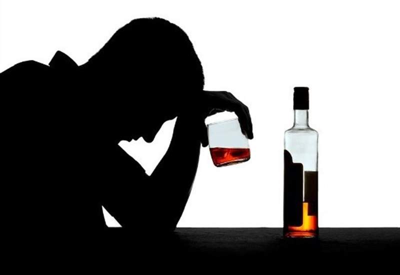 مسمومیت ۸۸ نفر به دلیل مصرف مشروبات الکلی در کرج/ ۱۴ نفر فوت کردند