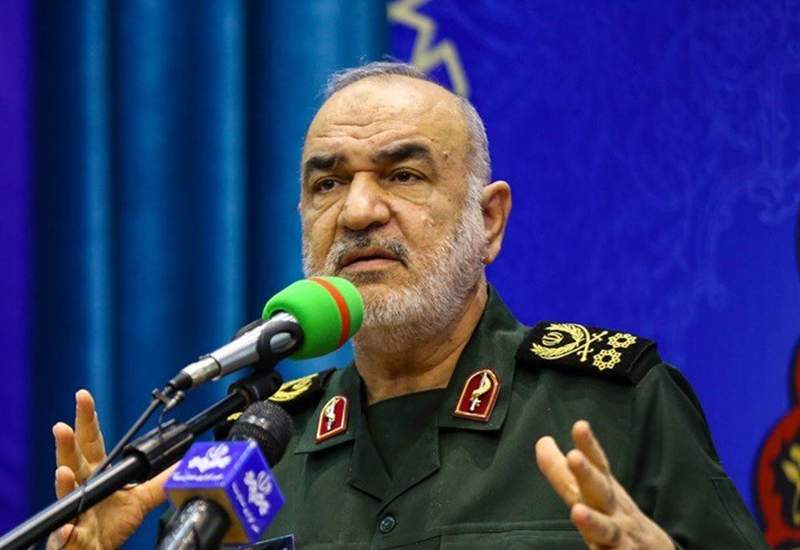 سرلشکر سلامی: حمله نظامی به خاک ایران واکنش قدرت‌های استکباری به یک پدیده نوبود / دفاع مقدس جهانی‌ترین، استثنایی‌ترین و نابرابرترین جنگ تاریخ بود