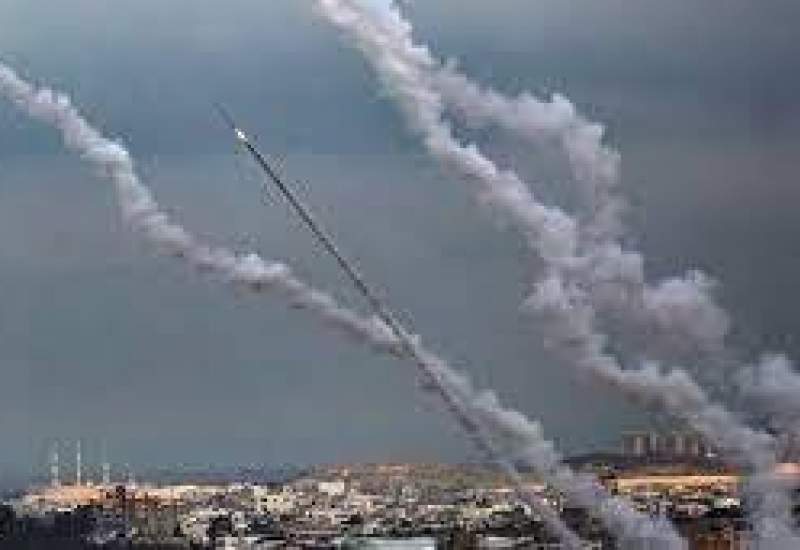 حماس تل آویو را موشک باران کرد / به صدا درآمدن آژیرهای خطر در تل‌آویو و فرودگاه بن گوریون