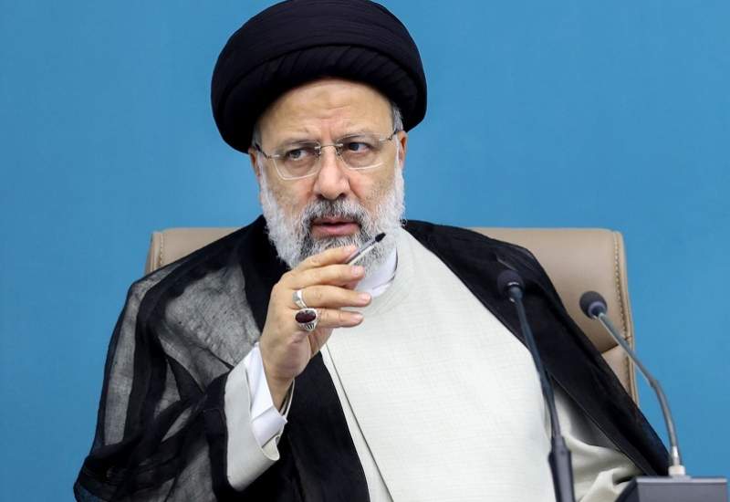 رئیسی: امروز ملت ایران بیش از هر زمان دیگری امیدوار به آینده است / امروز به سمت قله در حال حرکتیم / خستگی ممنوع، نا امیدی ممنوع