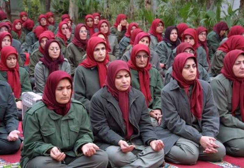 حضور زنان با لباس منافقین در تهران + فیلم
