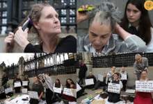 فیلم و تصاویر/  زنان انگلیسی با تجمع مقابل پارلمان سر خود را تراشیدند