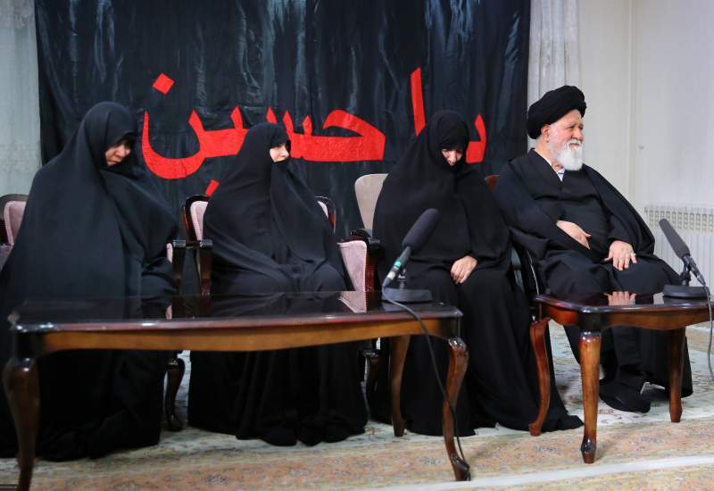 رهبر انقلاب: تشییع مردمی رئیس‌جمهور پیام قوت جمهوری اسلامی به همه‌ی دنیا بود