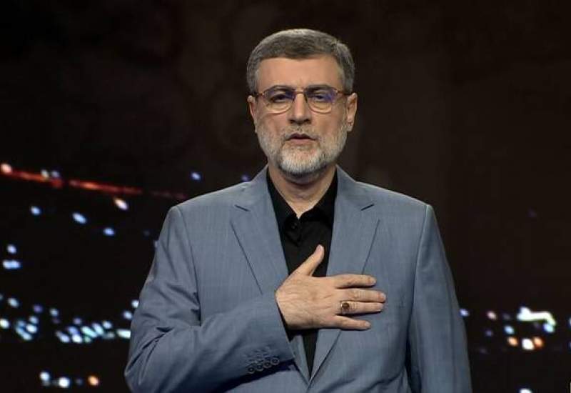 فیلم| قاضی‌زاده هاشمی به نامزدهای ریاست‌جمهوری عیدی داد
