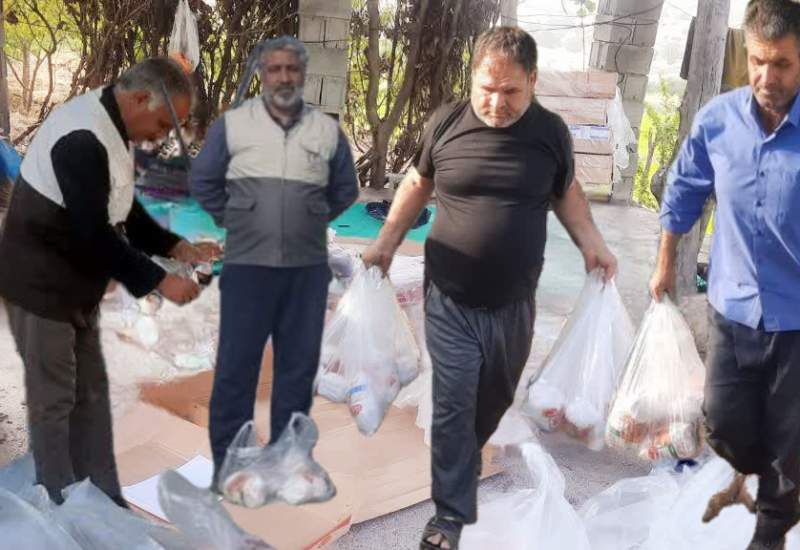توزیع مرغ منجمد به ارزش ۲۰۰ میلیون ریال بین نیازمندان شهر چیتاب