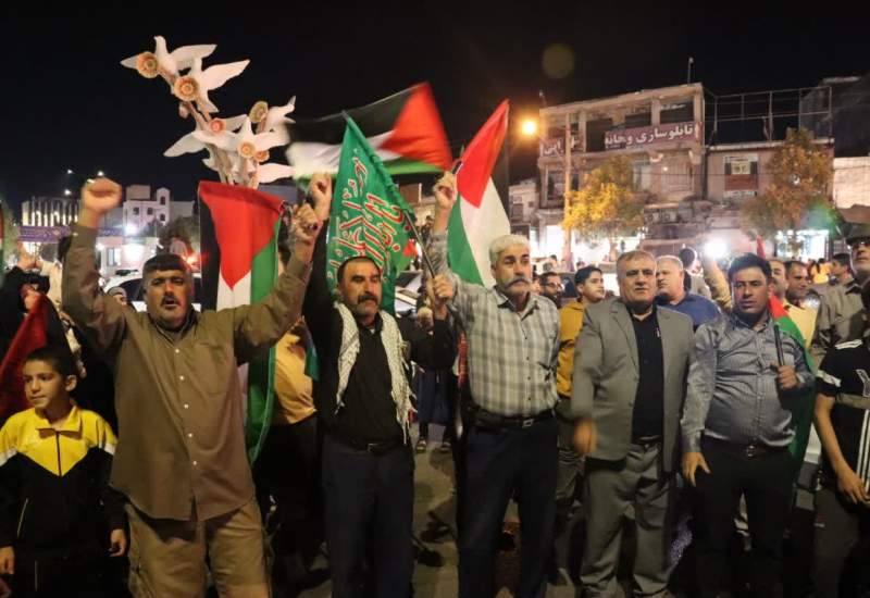 فیلم و تصاویر | شادمانی مردم یاسوج در پی حمله موشکی سپاه به اسرائیل