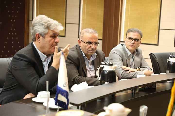 شوخی تاج‌گردون با هیئت رئیسه دانشگاه یاسوج