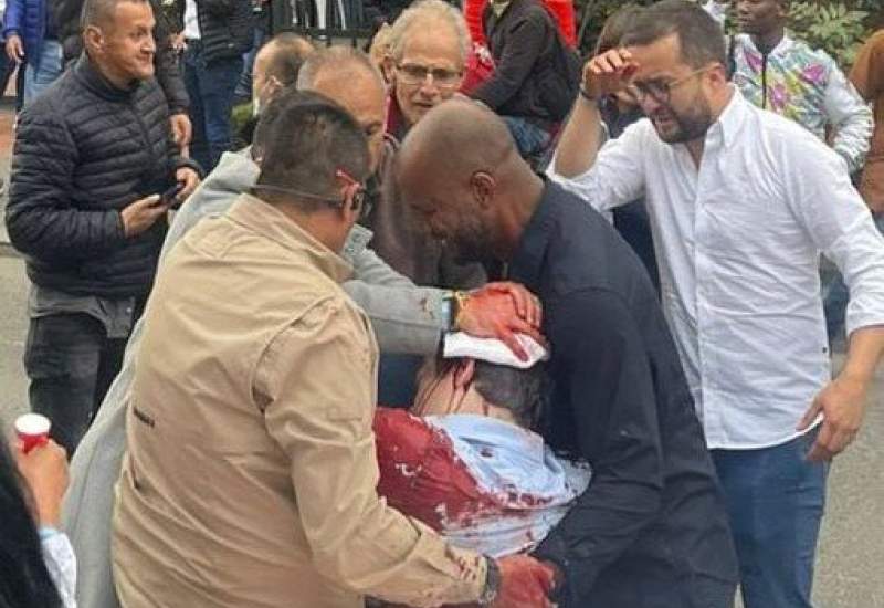 فیلم و عکس| لحظه ترسناک ترور و غرق در خون شدن نامزد ریاست جمهوری کلمبیا / چهره قاتل ۱۵ ساله ثانیه هایی قبل از تیراندازی