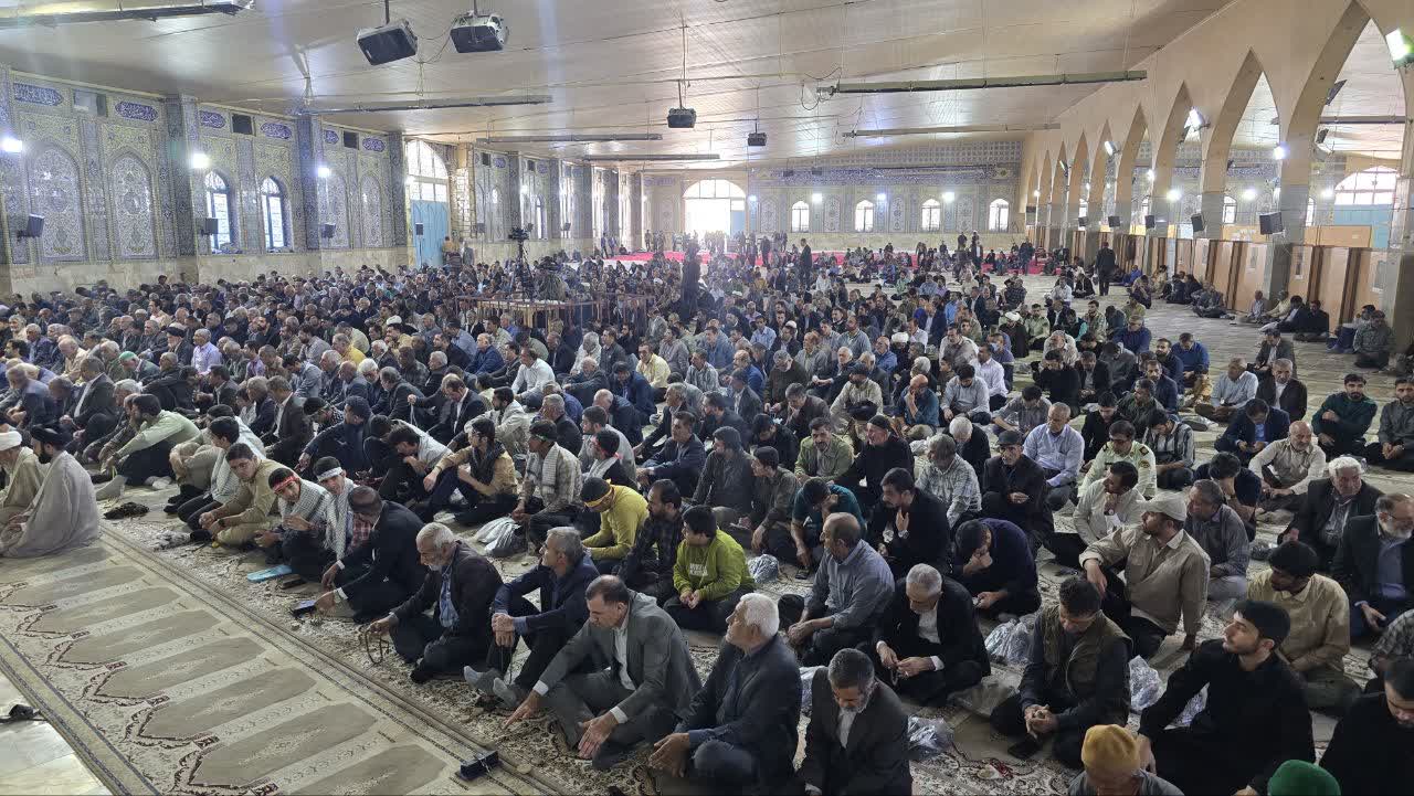 آیت‌الله حسینی، امام جمعه یاسوج: سنگ‌قبر‌های تجملی، بارگاه‌سازی و هزینه‌های گزاف برای قبور، فرهنگ غلط و خلاف اسلام است