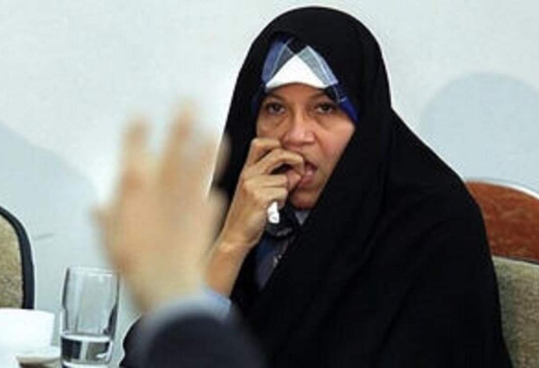 روایت فائزه هاشمی از فوت پدرش غیرمستند است