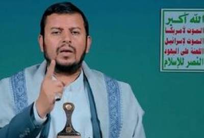 رهبر انصارالله: دشمن حمایت ایران از اعراب را تحریف می‌کند