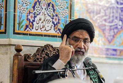 امام جمعه اهواز: تمام زیرساخت‌های آمریکا و اسرائیل را از صفحه روزگار پاک می‌کنیم