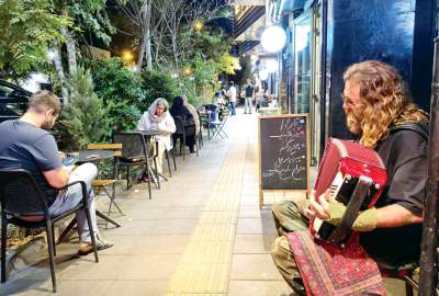 خطر فرسایش ارزش‌ها در سایه بی‌عملی برخی دستگاه‌های فرهنگی در کهگیلویه و بویراحمد / بودجه‌های فرهنگی کجا هزینه می‌شوند؟ / کار فرهنگی صرفاً نصب بنر و بیلبورد نیست!