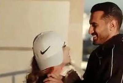 مجری صدا و سیما خطاب به بازیکن ملوان انزلی:  در حال بازگشت به دوران پهلوی هستیم  